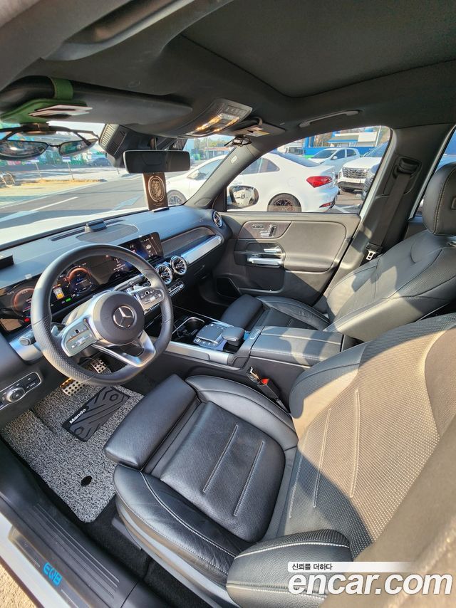 Mercedes-Benz EQB EQB300 4MATIC AMG Line