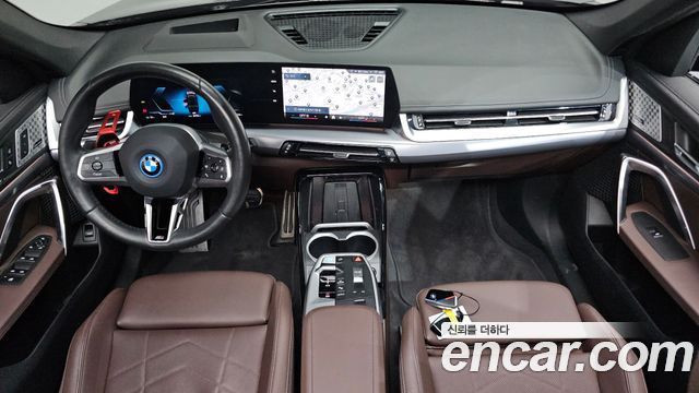 BMW iX1 xDrive 30 M Sport