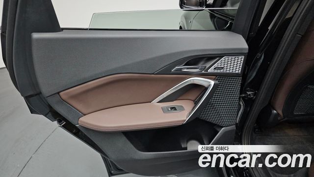 BMW iX1 xDrive 30 M Sport