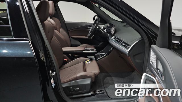 BMW iX1 xDrive 30 M Sport
