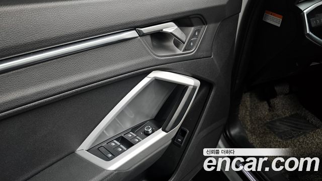 Audi Q3 35 TDI Premium