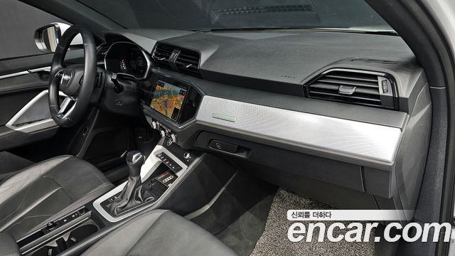 Audi Q3 35 TDI Premium