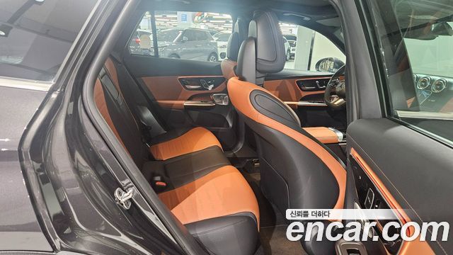 Mercedes-Benz GLC-Class GLC300 4MATIC AMG Line