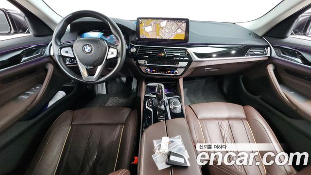 BMW 5-Series 523d xDrive Luxury
