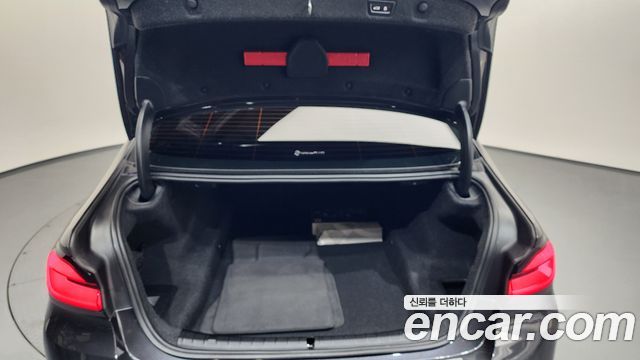 BMW 5-Series 523d xDrive Luxury