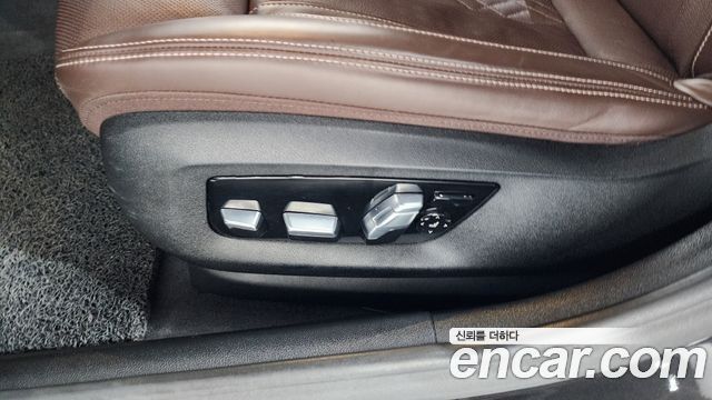 BMW 5-Series 523d xDrive Luxury