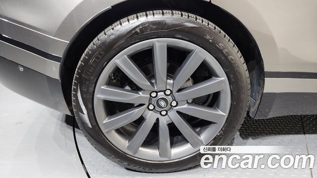 Land Rover Range Rover Velar 3.0 D300 R-Dynamic HSE