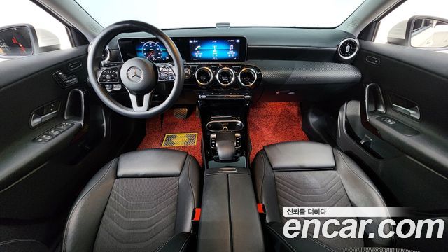 Mercedes-Benz A-Class A220 Hatchback