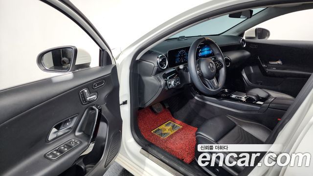 Mercedes-Benz A-Class A220 Hatchback