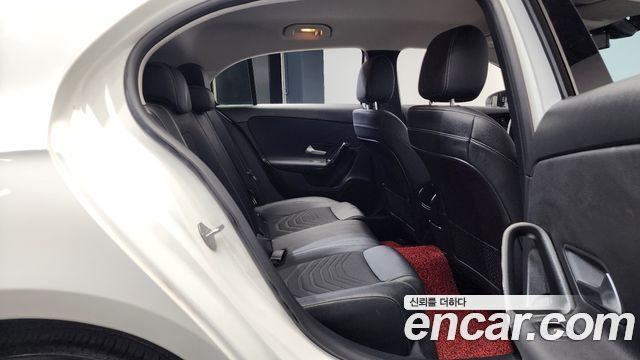 Mercedes-Benz A-Class A220 Hatchback