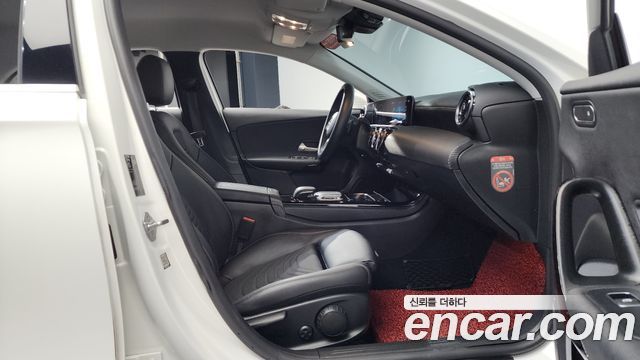 Mercedes-Benz A-Class A220 Hatchback