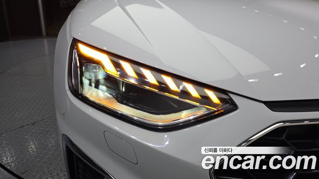 Audi A4 40 TFSI Premium