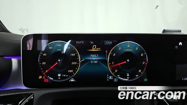 Mercedes-Benz CLA-Class CLA250 4MATIC