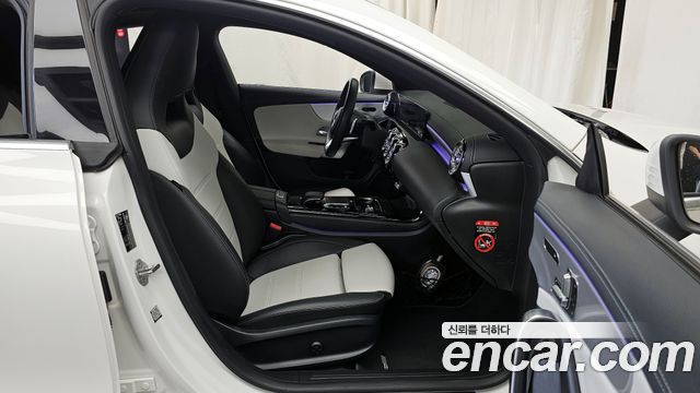 Mercedes-Benz CLA-Class CLA250 4MATIC