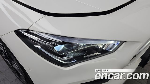 Mercedes-Benz CLA-Class CLA250 4MATIC