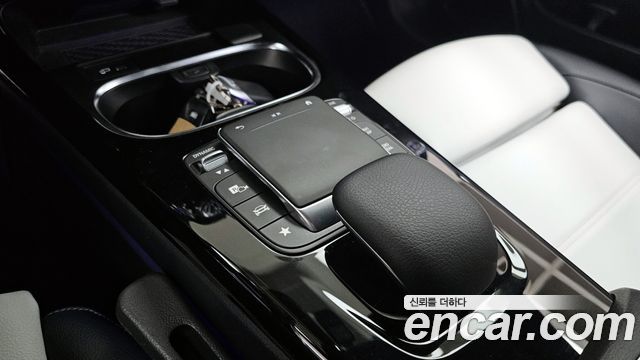 Mercedes-Benz CLA-Class CLA250 4MATIC