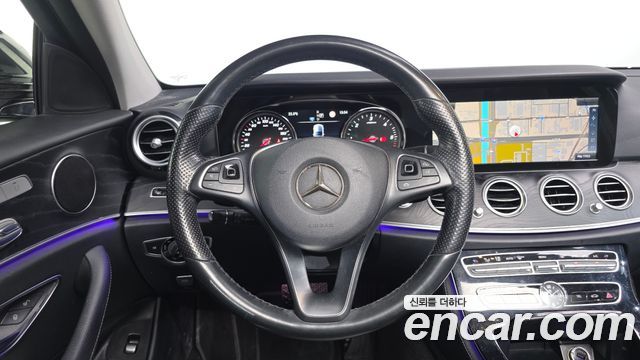 Mercedes-Benz E-Class E220d Avantgarde
