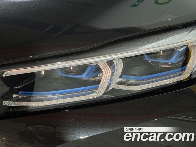 BMW 7-Series 745e iPerformance Design Pure Excellence