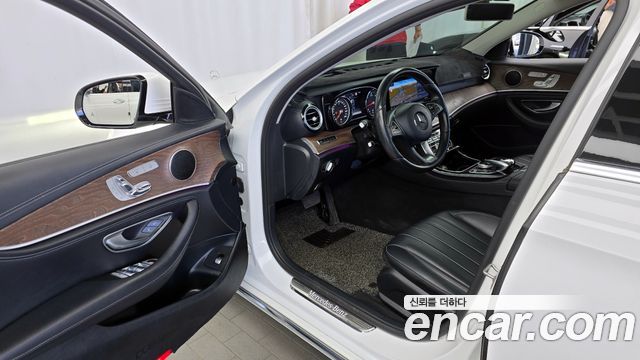Mercedes-Benz E-Class E220d Exclusive
