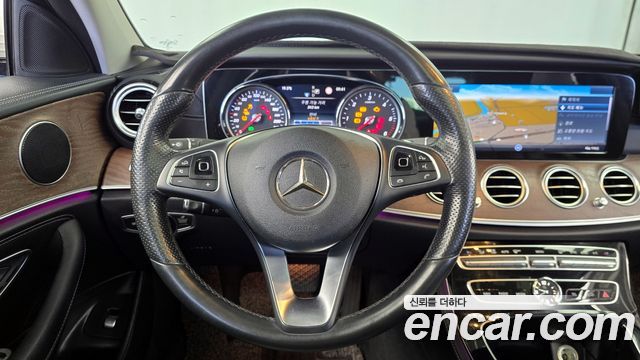 Mercedes-Benz E-Class E220d Exclusive
