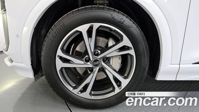 Audi Q6 e-tron Performance Premium