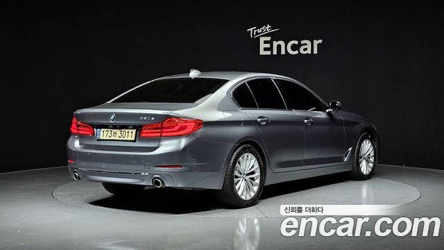 BMW 5-Series 520d Luxury Plus