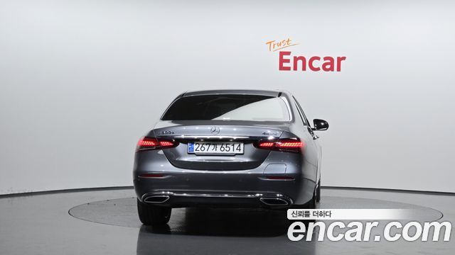 Mercedes-Benz E-Class E300e 4MATIC Exclusive