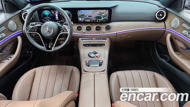 Mercedes-Benz E-Class E300e 4MATIC Exclusive