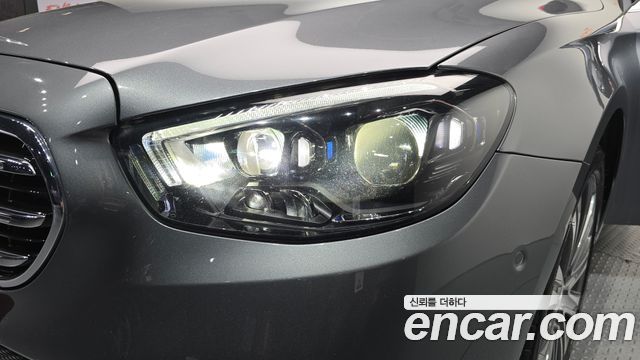 Mercedes-Benz E-Class E300e 4MATIC Exclusive