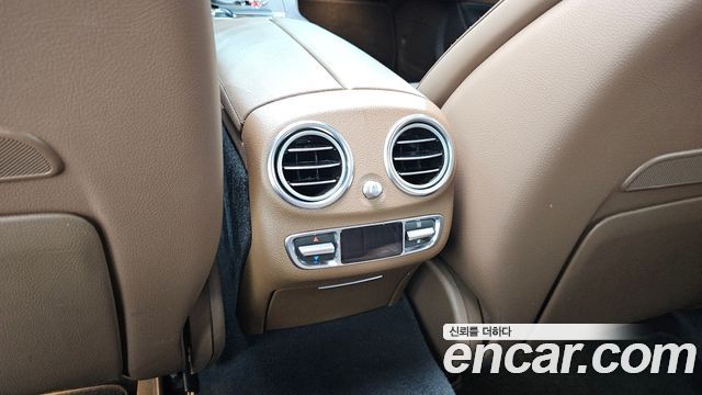 Mercedes-Benz E-Class E300e 4MATIC Exclusive