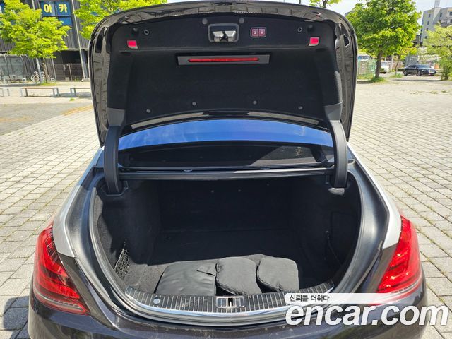 Mercedes-Benz S-Class S560L 4MATIC