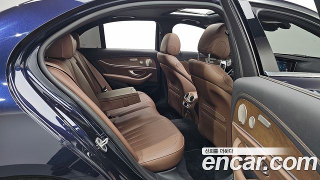 Mercedes-Benz E-Class E300e 4MATIC Exclusive