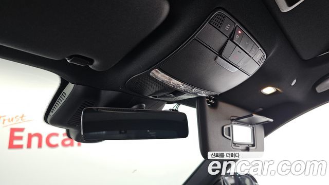 Mercedes-Benz E-Class E300e 4MATIC Exclusive