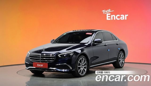 Mercedes-Benz E-Class E300e 4MATIC Exclusive