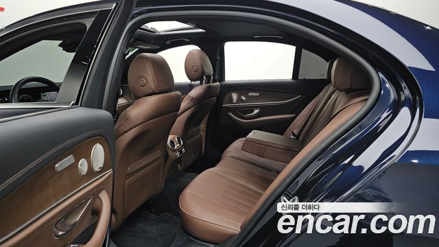 Mercedes-Benz E-Class E300e 4MATIC Exclusive