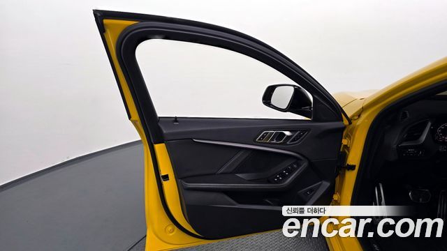 BMW 1-Series M135i xDrive Prism