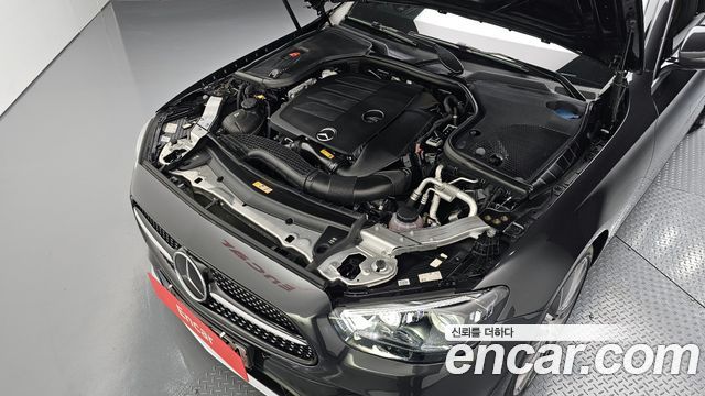 Mercedes-Benz E-Class E350 4MATIC AMG Line