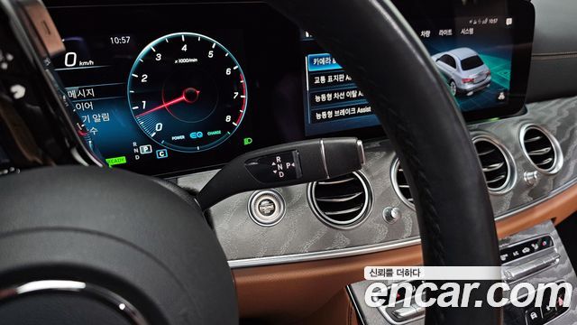 Mercedes-Benz E-Class E350 4MATIC AMG Line