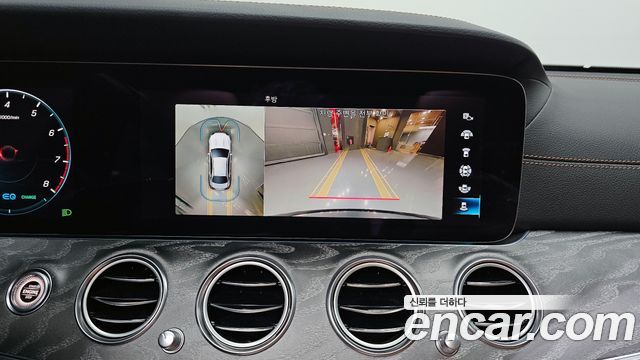 Mercedes-Benz E-Class E350 4MATIC AMG Line