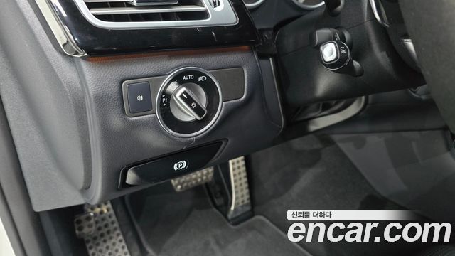Mercedes-Benz CLS-Class CLS63 AMG 4MATIC