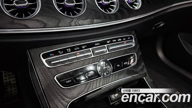 Mercedes-Benz E-Class E220d Cabriolet