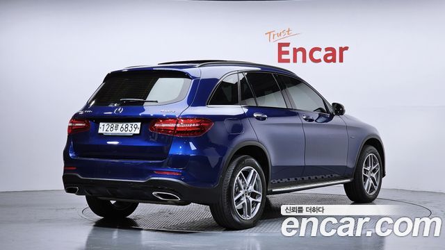 Mercedes-Benz GLC-Class GLC350e 4MATIC AMG Line