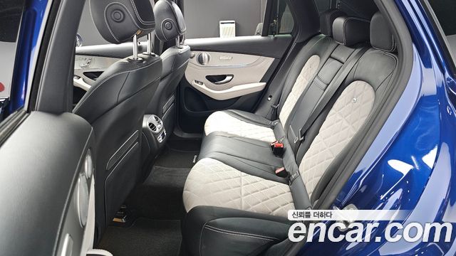 Mercedes-Benz GLC-Class GLC350e 4MATIC AMG Line