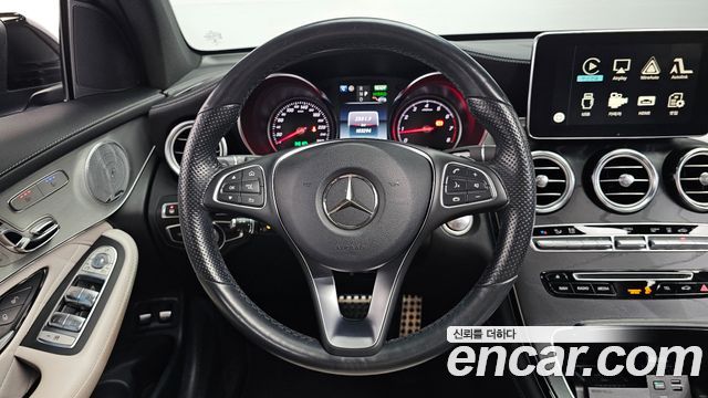 Mercedes-Benz GLC-Class GLC350e 4MATIC AMG Line