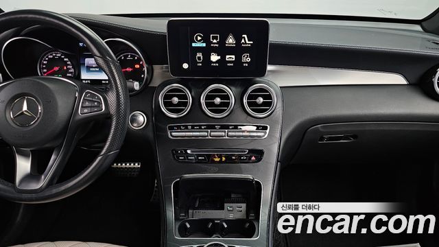 Mercedes-Benz GLC-Class GLC350e 4MATIC AMG Line