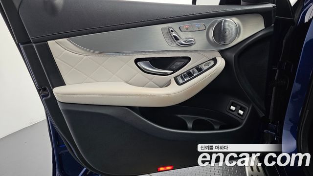 Mercedes-Benz GLC-Class GLC350e 4MATIC AMG Line
