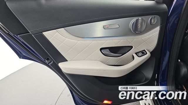 Mercedes-Benz GLC-Class GLC350e 4MATIC AMG Line