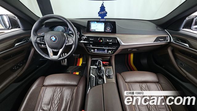BMW 5-Series 530i M Sport Package Plus