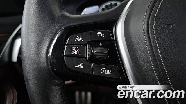 BMW 5-Series 530i M Sport Package Plus
