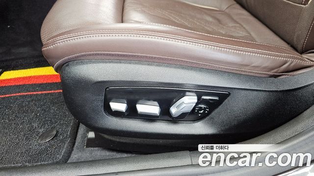 BMW 5-Series 530i M Sport Package Plus